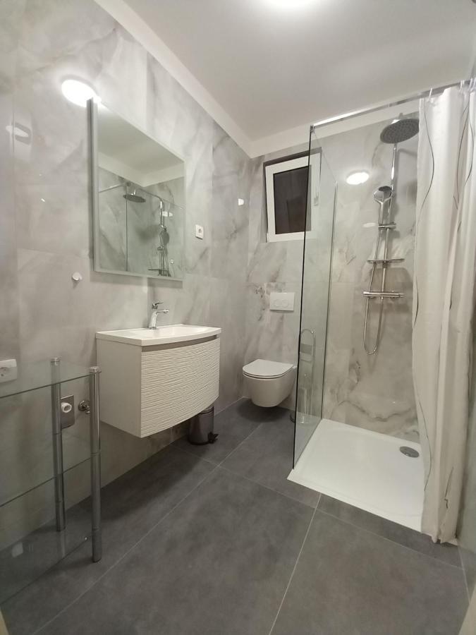 Apartmani Nizic Jadranovo Exterior photo